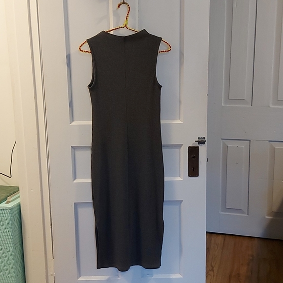 Maxi dress in Grey knit, two side slits - Picture 4 of 4